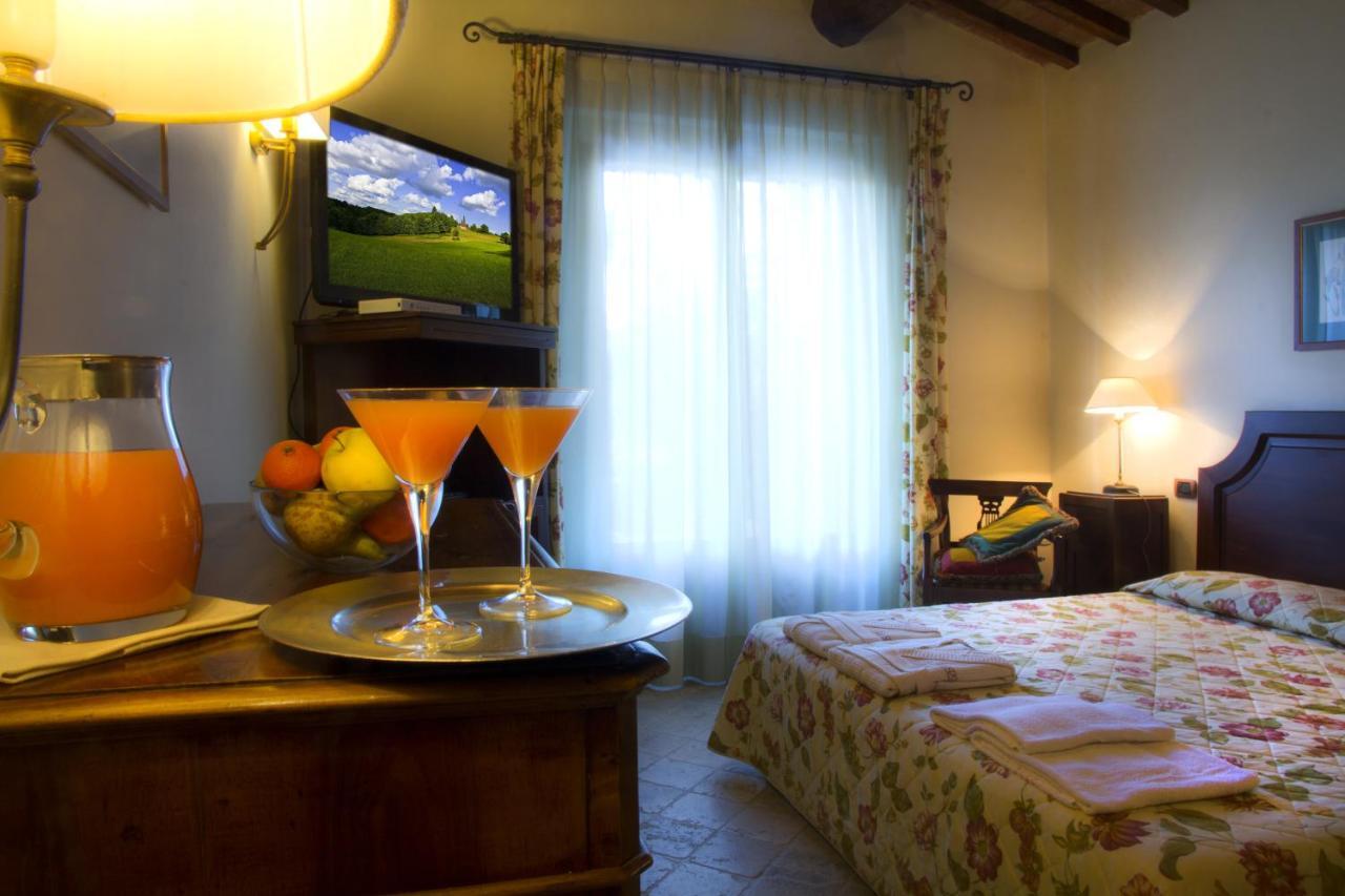 Logge Del Perugino; Sure Hotel Collection By Best Western Citta della Pieve Phòng bức ảnh