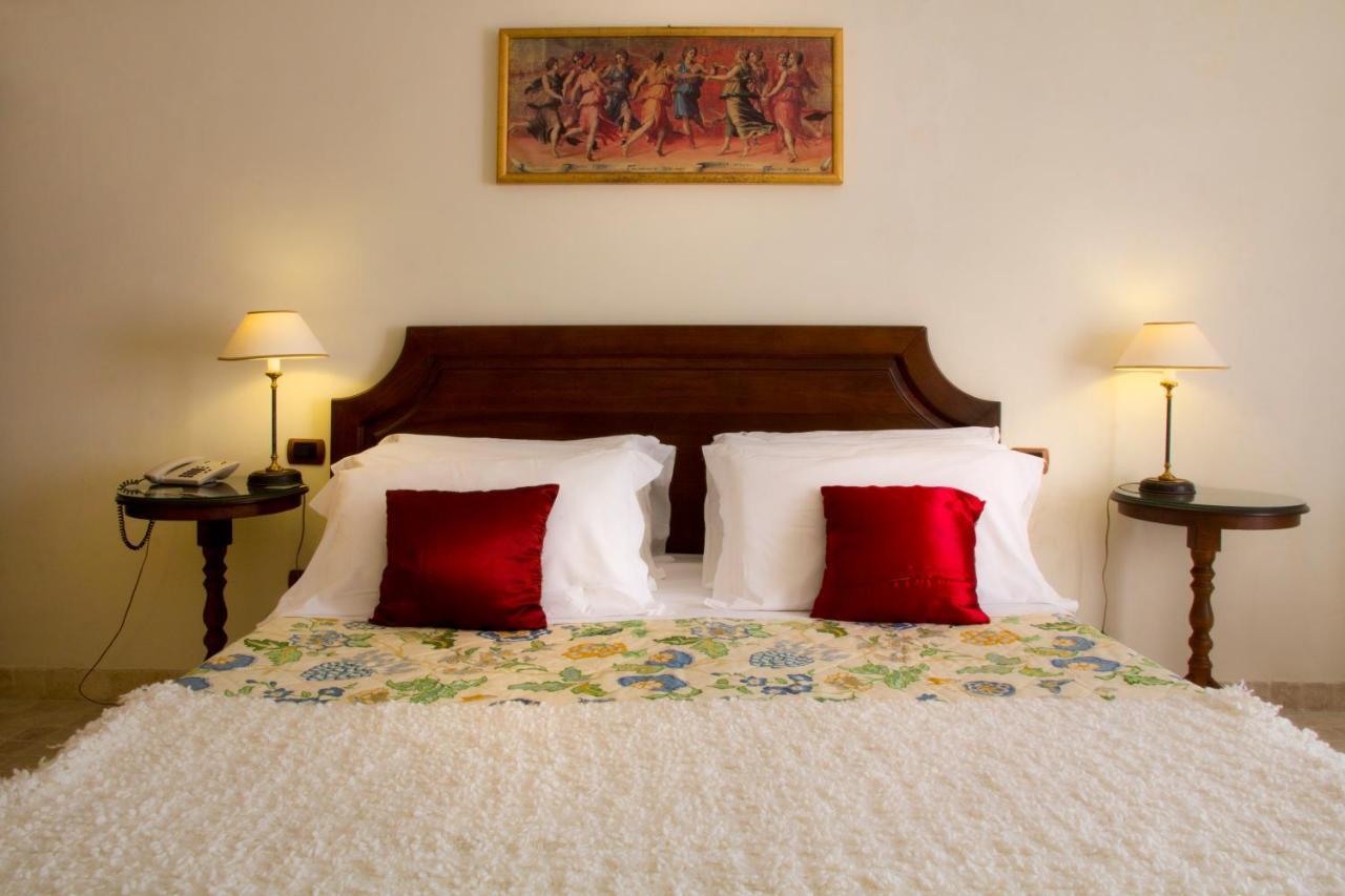 Logge Del Perugino; Sure Hotel Collection By Best Western Citta della Pieve Phòng bức ảnh